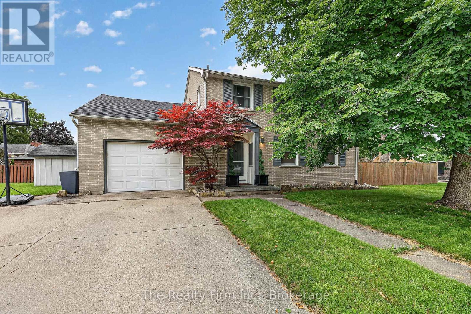 652 Miller Street, Woodstock (Woodstock - North), Ontario  N4S 5K1 - Photo 3 - X13703184