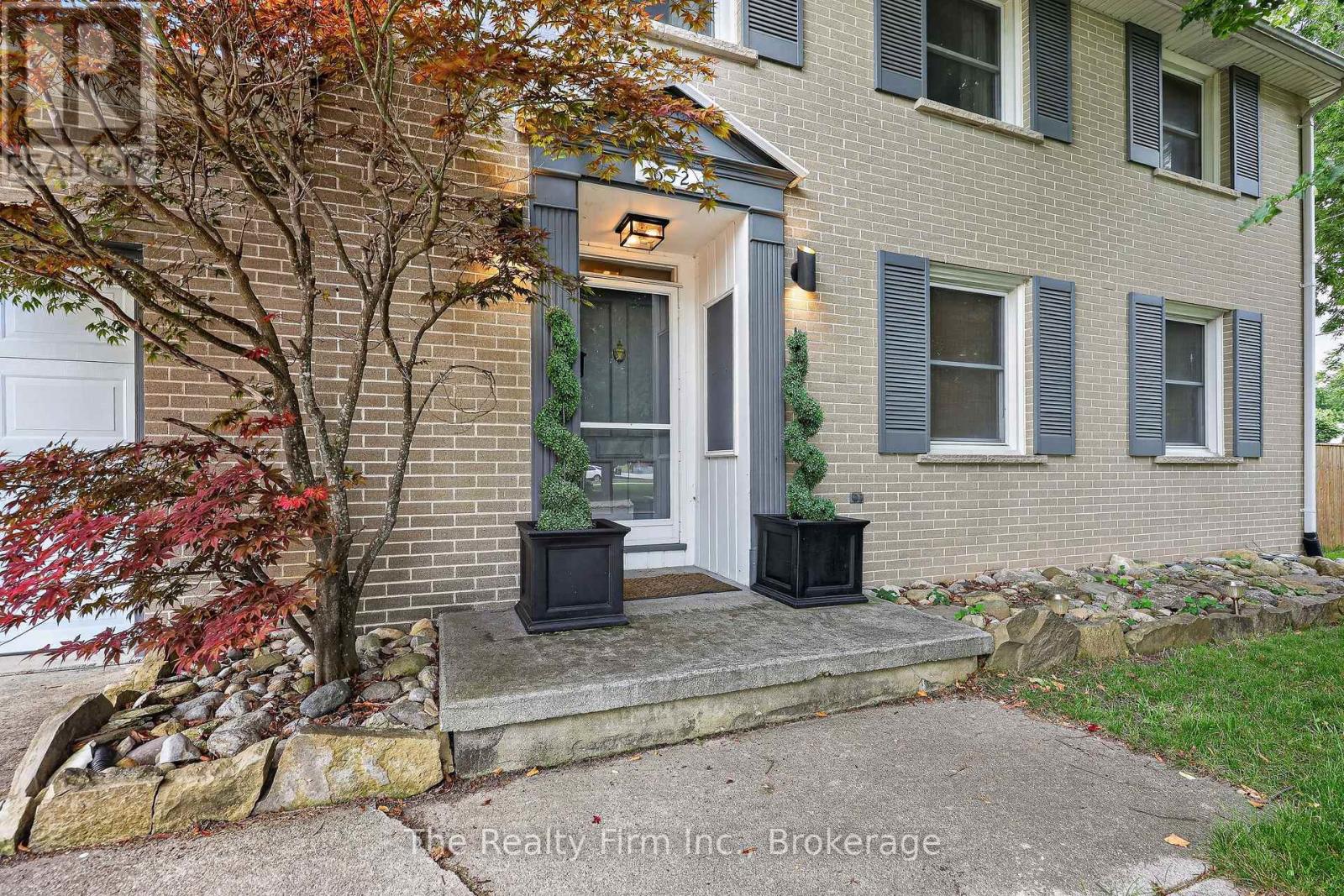 652 Miller Street, Woodstock (Woodstock - North), Ontario  N4S 5K1 - Photo 4 - X13703184