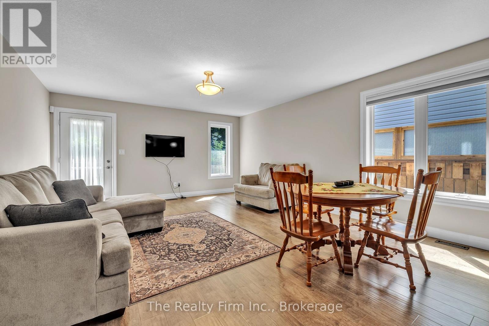 27 Cronyn Street, Woodstock (Woodstock - South), Ontario  N4S 3T4 - Photo 10 - X13703268