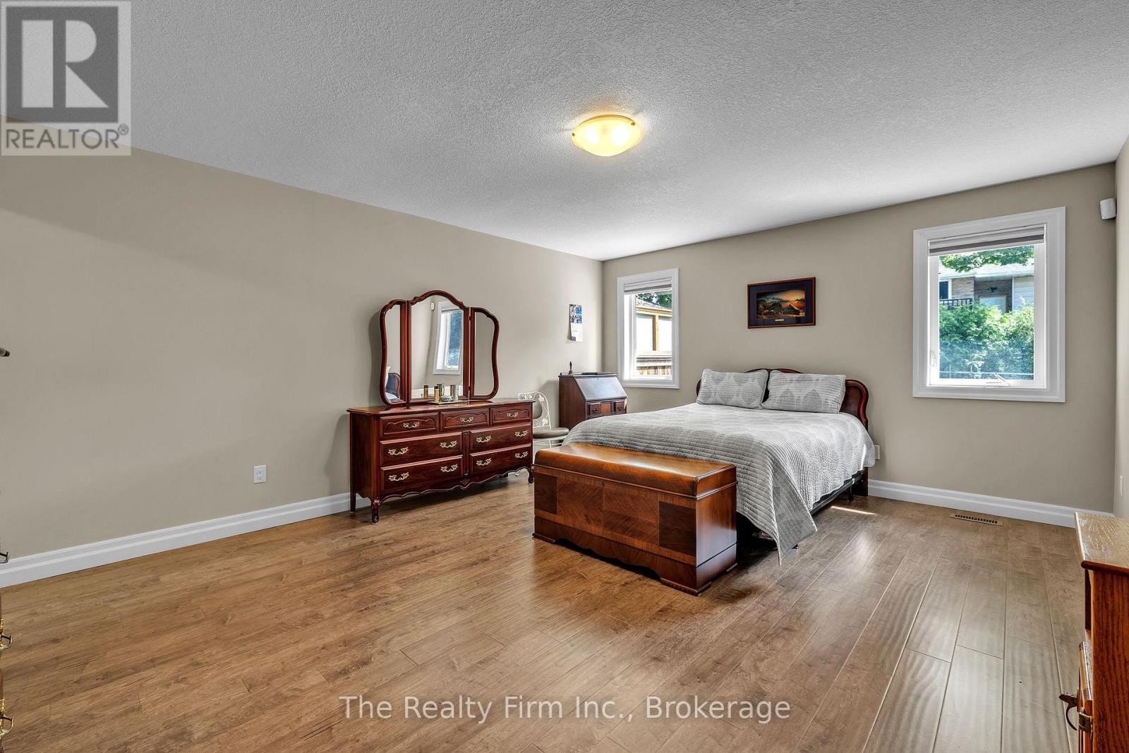 27 Cronyn Street, Woodstock (Woodstock - South), Ontario  N4S 3T4 - Photo 14 - X13703268