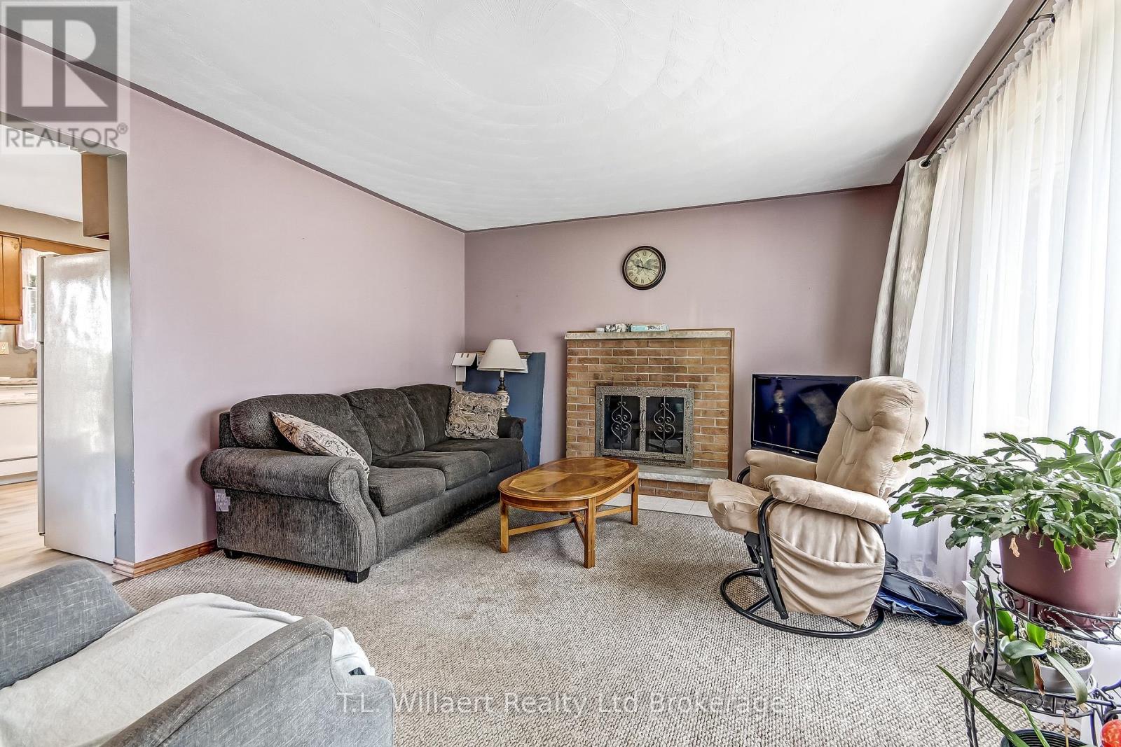 12 Alba Avenue, Tillsonburg, Ontario  N4G 4K1 - Photo 3 - X13707058