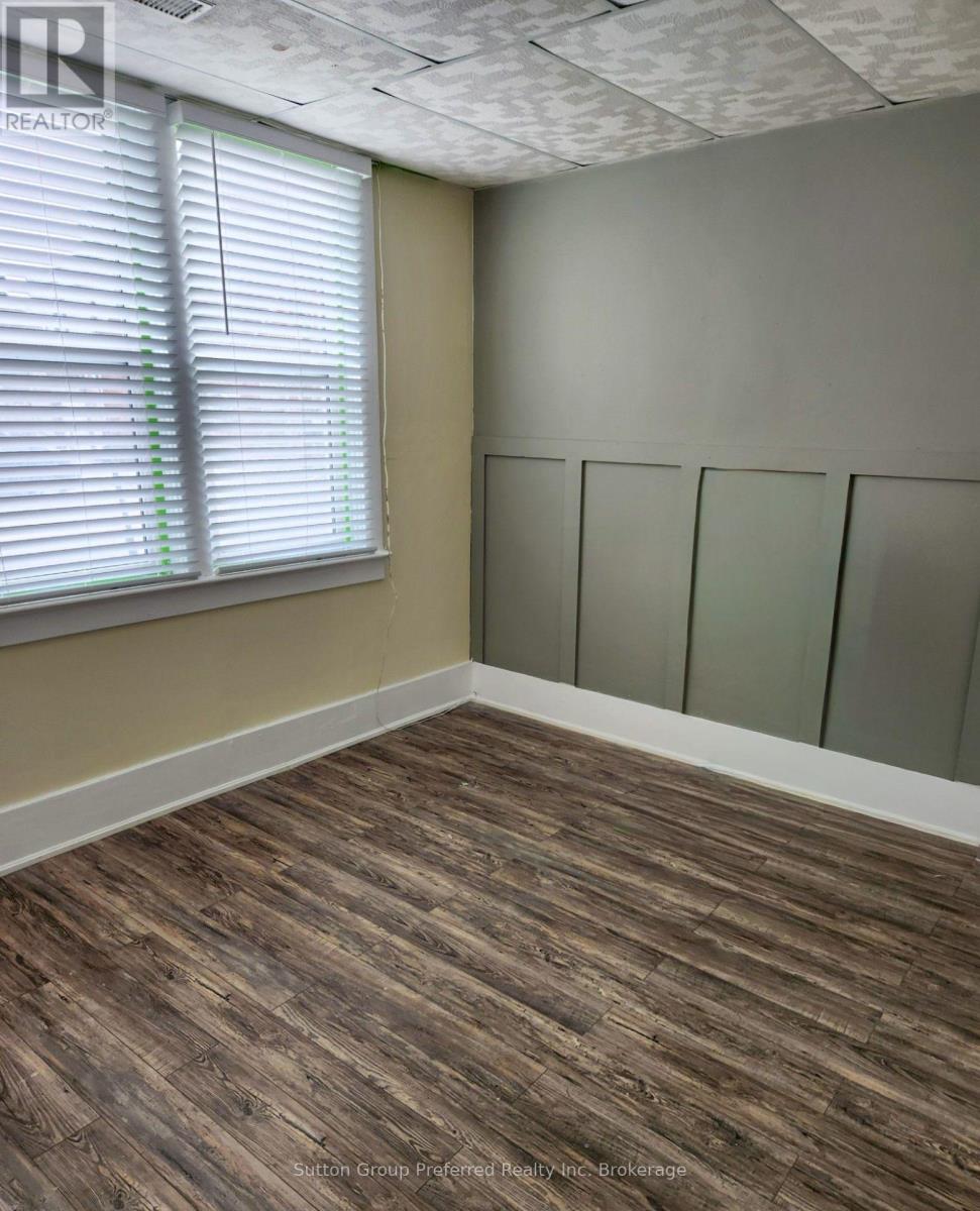 1792 Longwoods Road, Southwest Middlesex (Wardsville), Ontario  N0L 2N9 - Photo 12 - X13709668