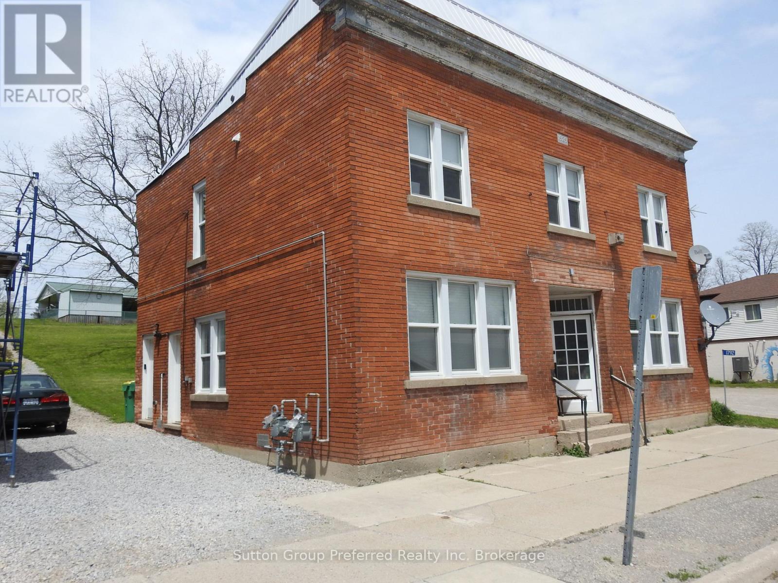 1792 Longwoods Road, Southwest Middlesex (Wardsville), Ontario  N0L 2N9 - Photo 3 - X13709668