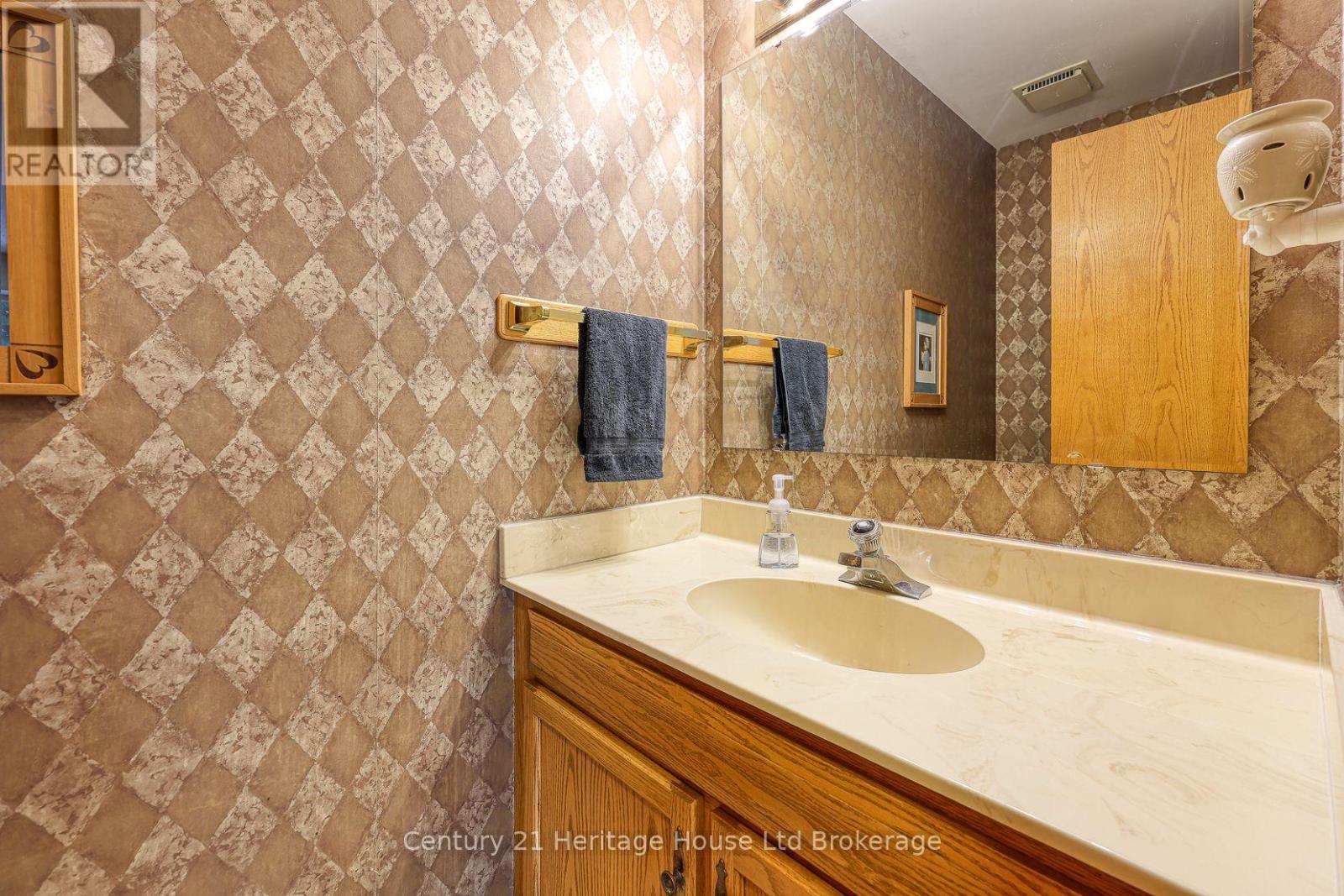 81 Glenn Avenue N, South-West Oxford (Sweaburg), Ontario  N4S 7V6 - Photo 17 - X13710808