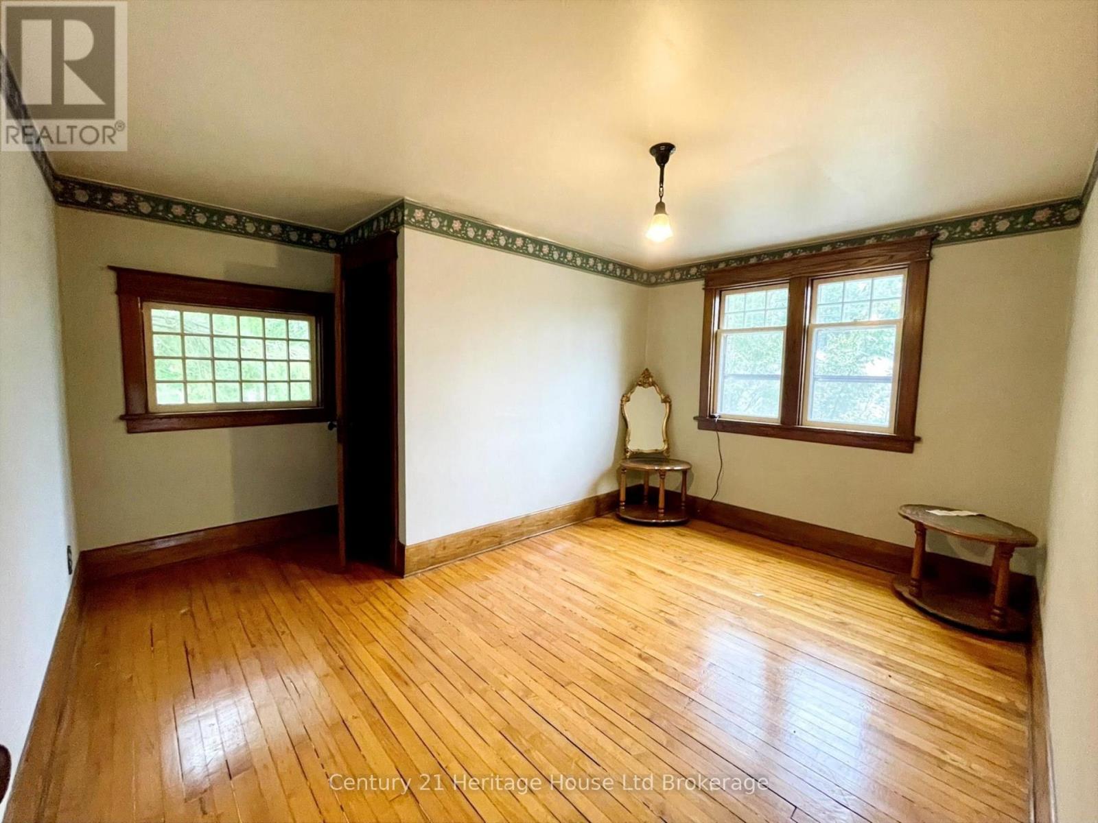 11 Adams Street, Norfolk (Courtland), Ontario  N0J 1E0 - Photo 14 - X13711030