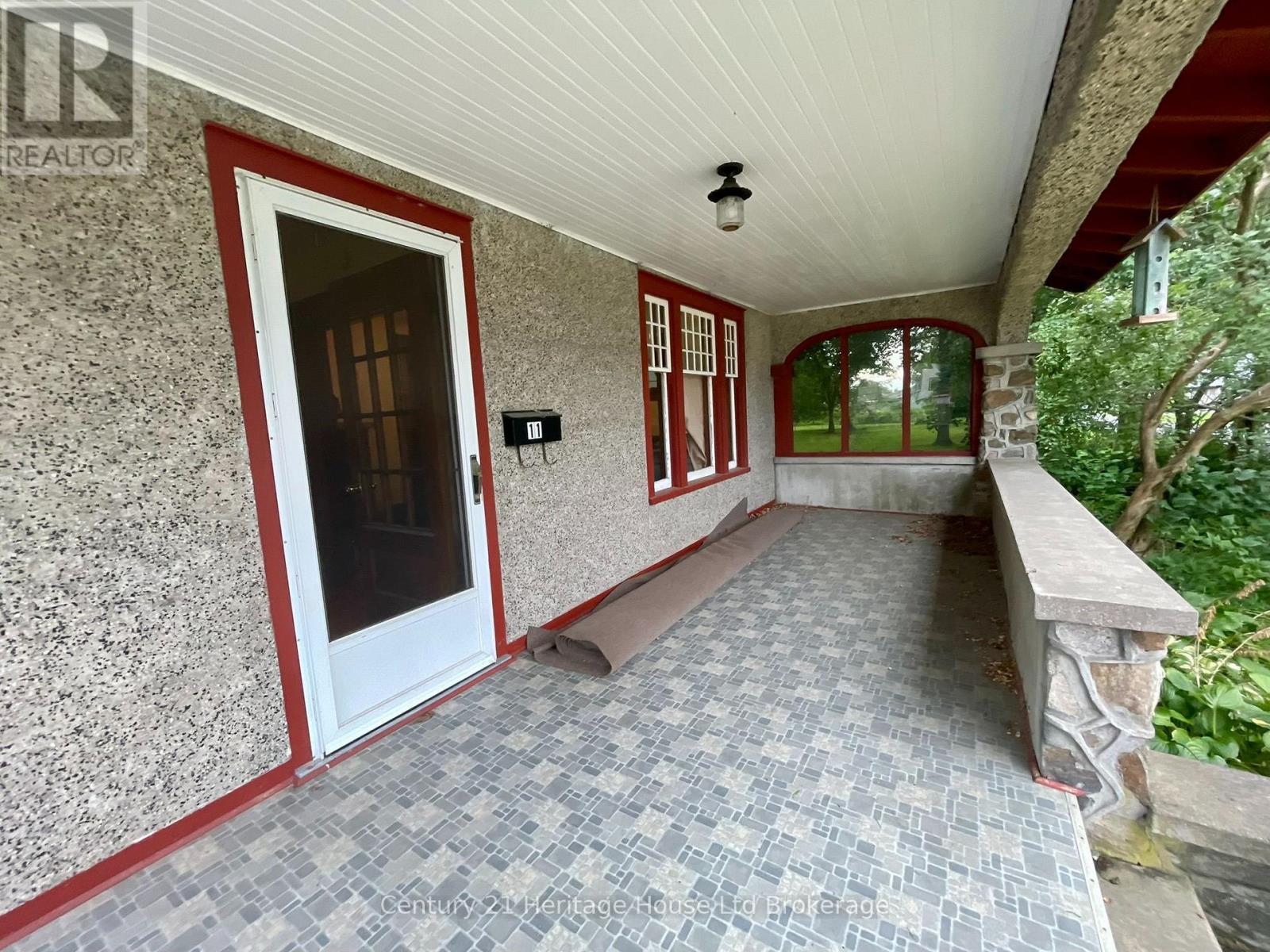 11 Adams Street, Norfolk (Courtland), Ontario  N0J 1E0 - Photo 7 - X13711030