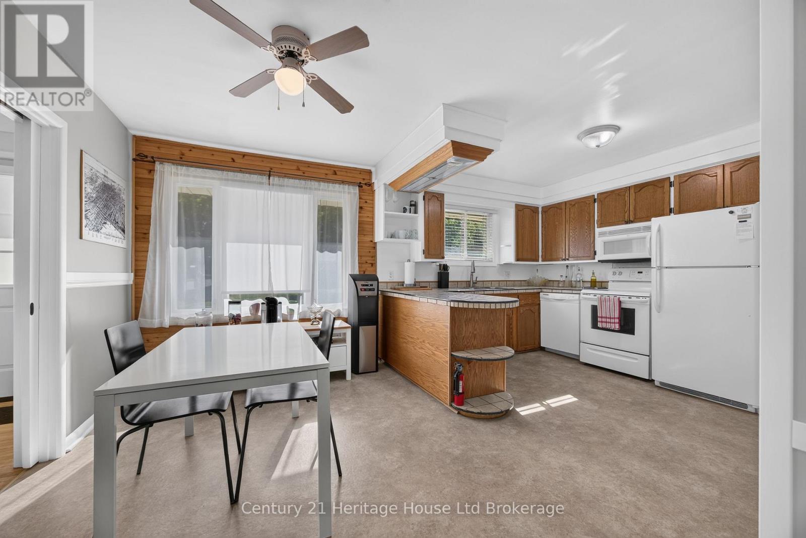 256 Markwell Street, Norfolk (Delhi), Ontario  N4B 2R2 - Photo 7 - X13711792