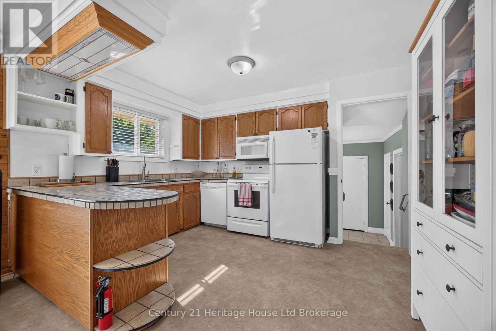 256 Markwell Street, Norfolk (Delhi), Ontario  N4B 2R2 - Photo 8 - X13711792