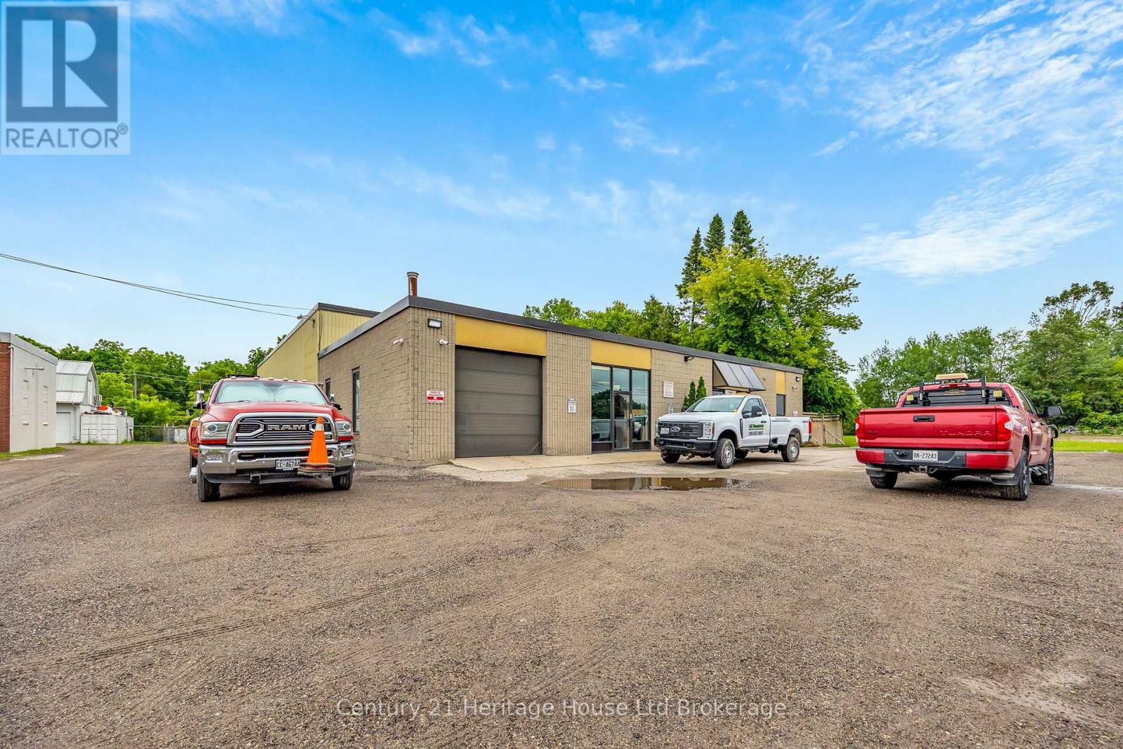 905 Dufferin Street, Woodstock (Woodstock - South), Ontario  N4S 1Y8 - Photo 4 - X13714276