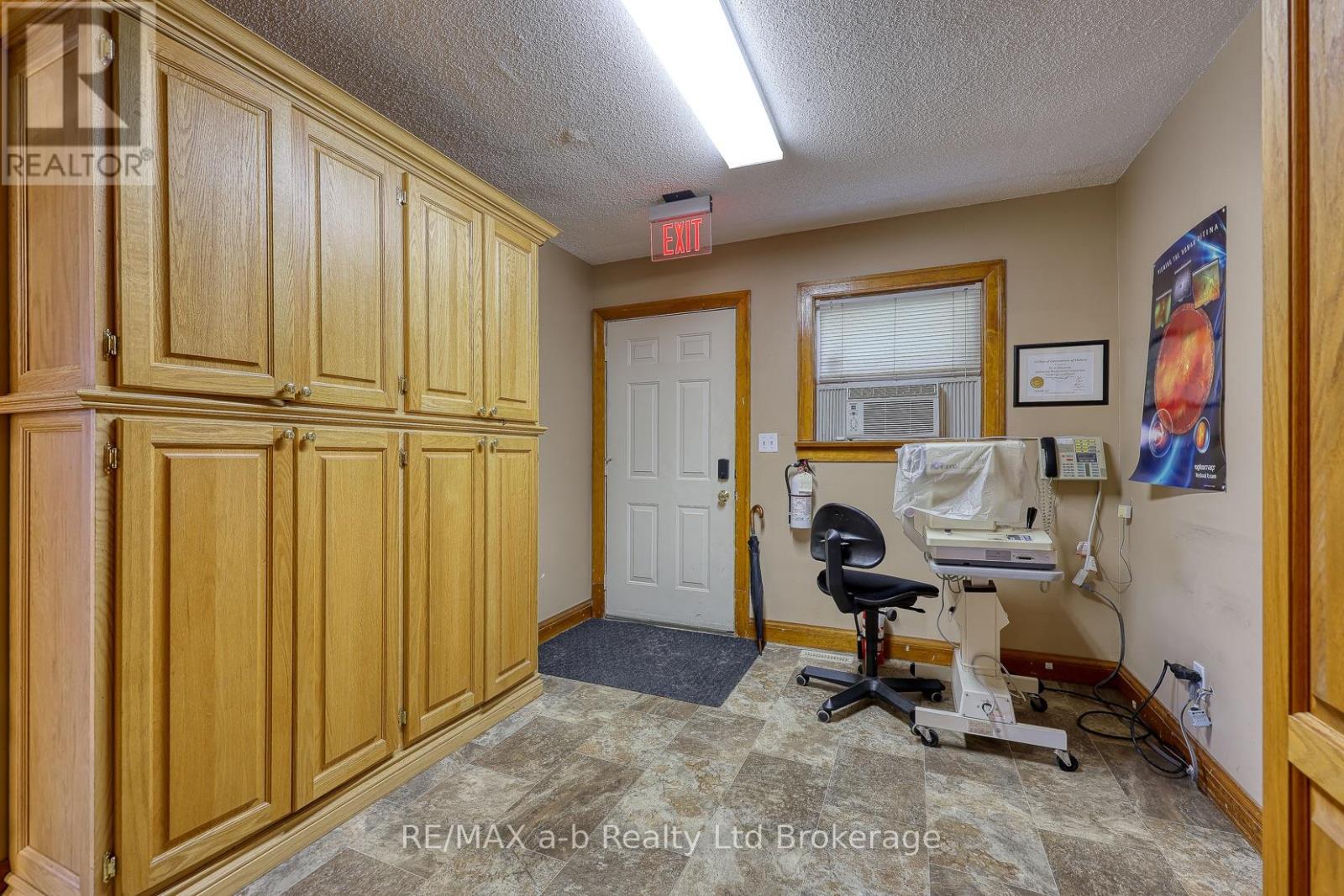 77 Charles Street W, Ingersoll (Ingersoll - South), Ontario  N5C 2L7 - Photo 12 - X13716330