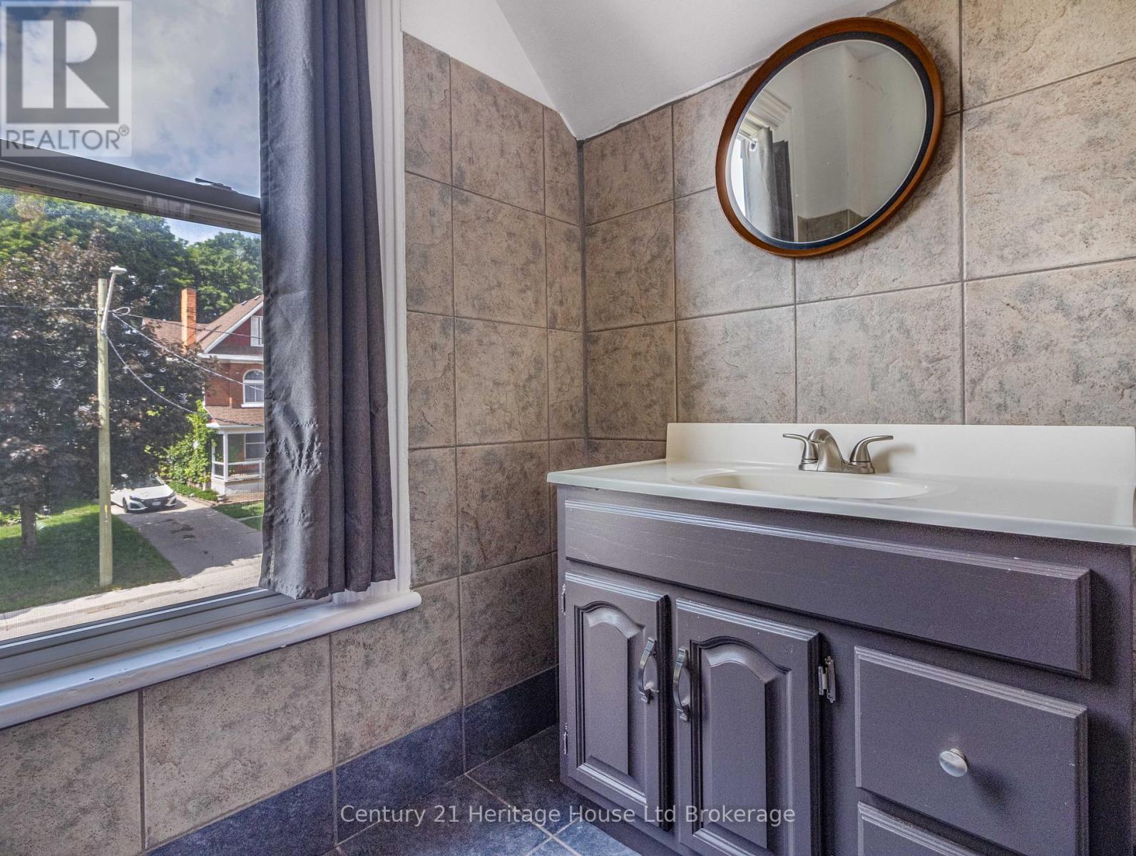 552 Hatch Street, Woodstock (Woodstock - South), Ontario  N4S 1N6 - Photo 29 - X13721260