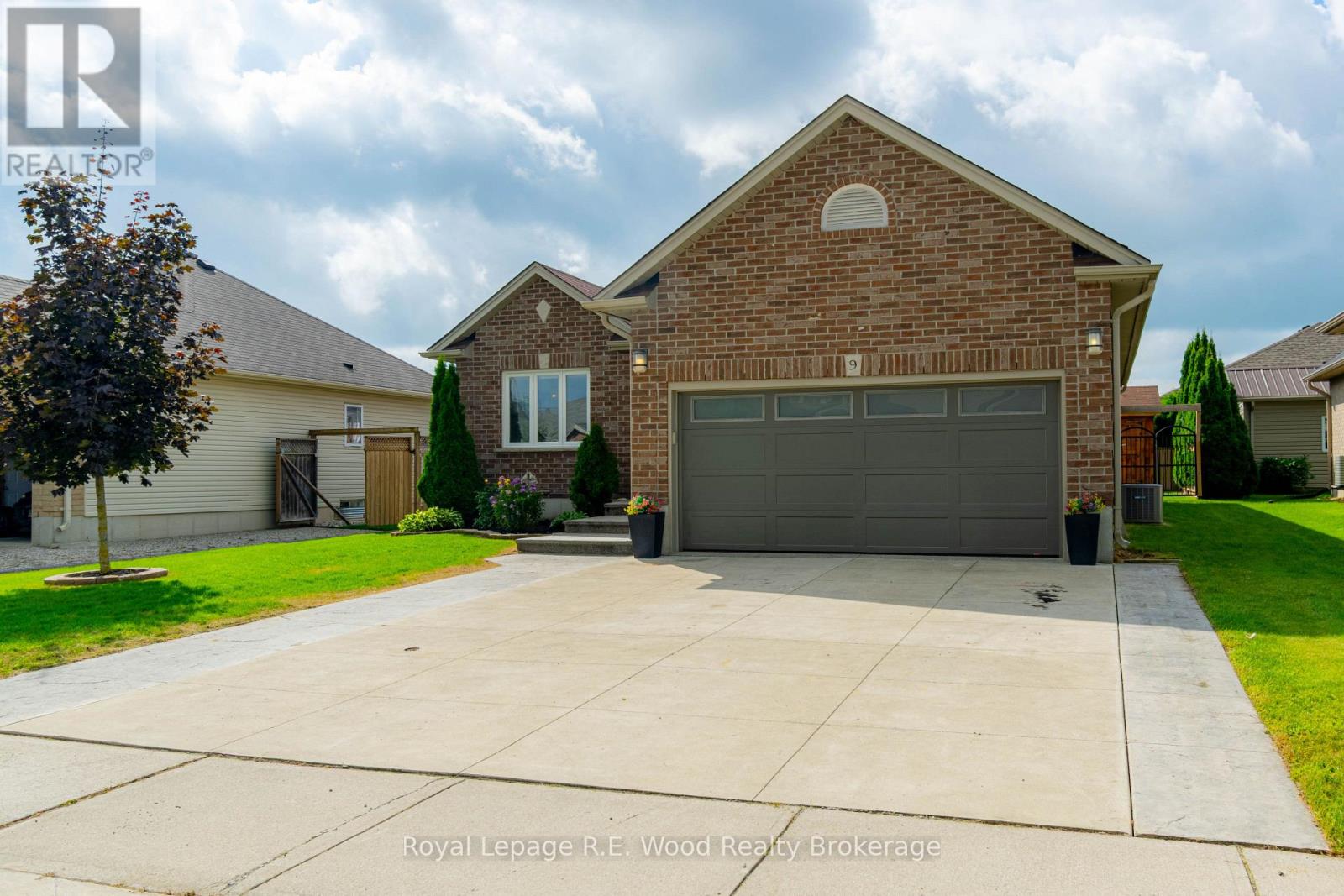 9 Pollard Street, Norwich (Norwich Town), Ontario  N0J 1P0 - Photo 2 - X13723114