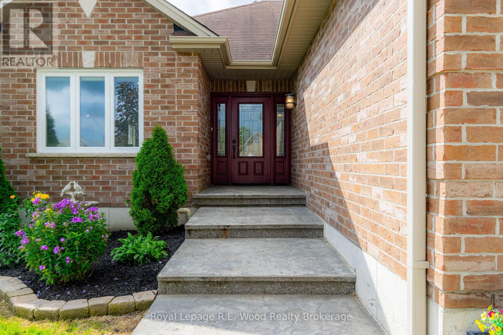 9 Pollard Street, Norwich (Norwich Town), Ontario  N0J 1P0 - Photo 3 - X13723114
