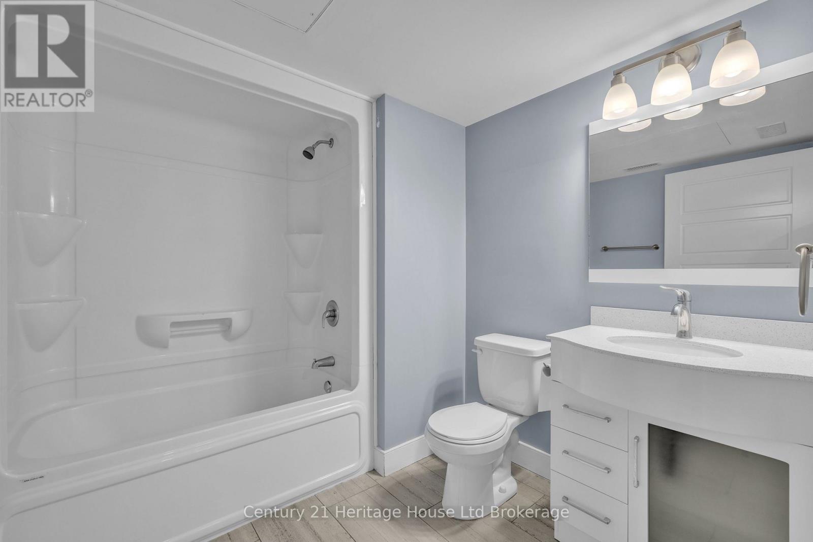201 - 34 Brock Street, Woodstock (Woodstock - South), Ontario  N4S 3B5 - Photo 6 - X13724032