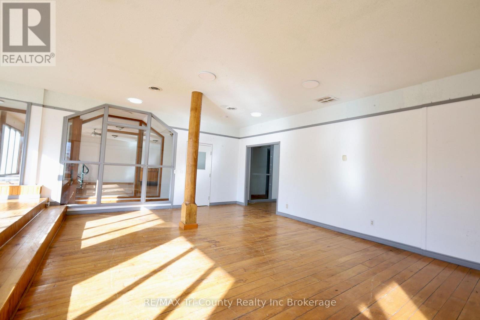 51150 Ron Mcneil Line, Malahide (Springfield), Ontario  N0L 2J0 - Photo 8 - X13727014