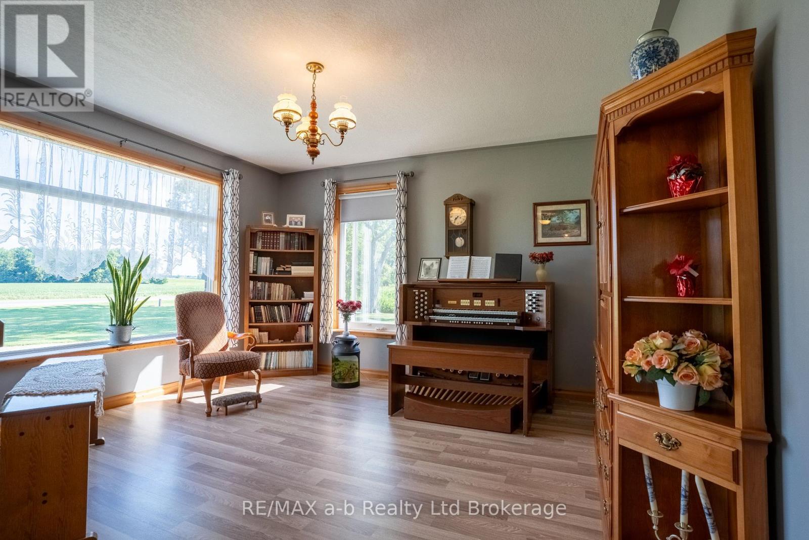 324500 Mount Elgin Road, South-West Oxford, Ontario  N0J 1N0 - Photo 13 - X13727312