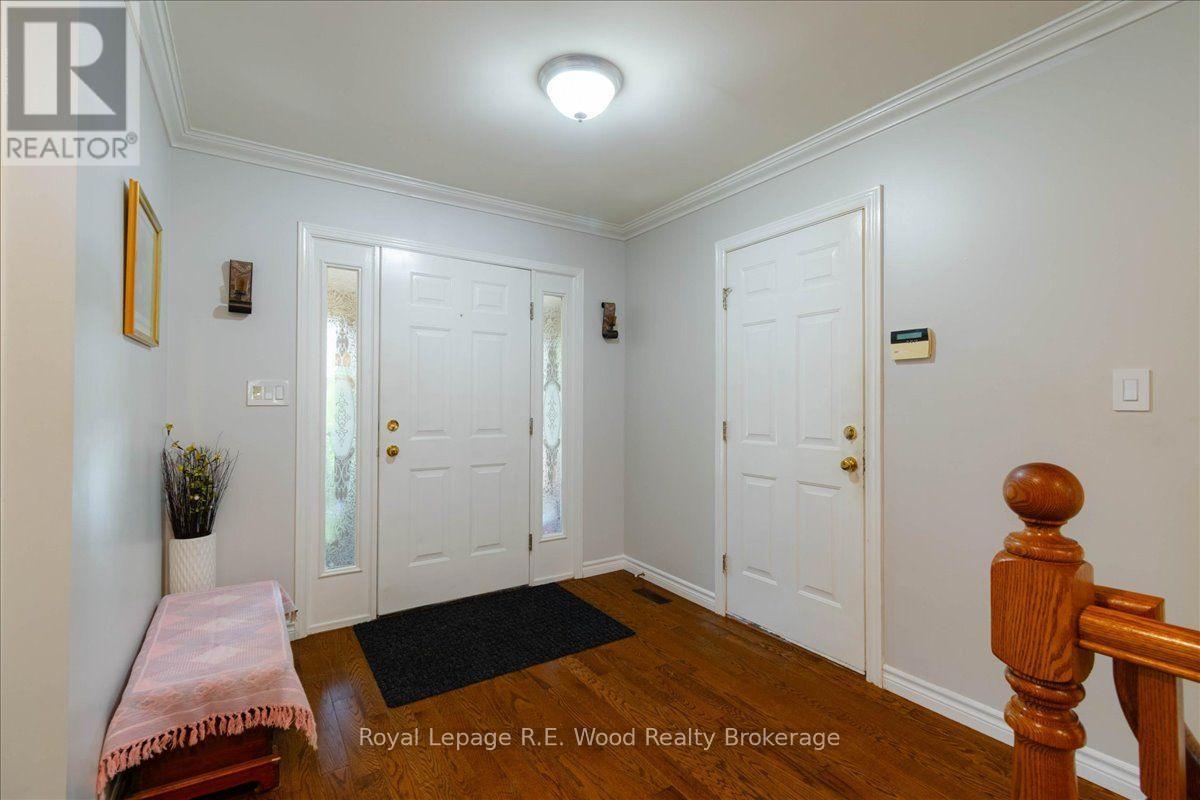 2 Oriole Crescent, Woodstock (Woodstock - North), Ontario  N4T 1T1 - Photo 11 - X13728190