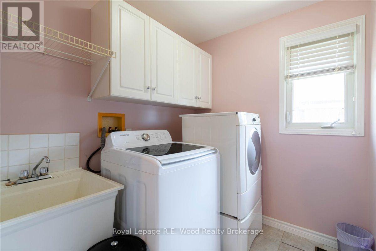 2 Oriole Crescent, Woodstock (Woodstock - North), Ontario  N4T 1T1 - Photo 13 - X13728190