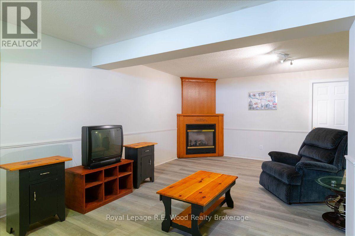 2 Oriole Crescent, Woodstock (Woodstock - North), Ontario  N4T 1T1 - Photo 34 - X13728190