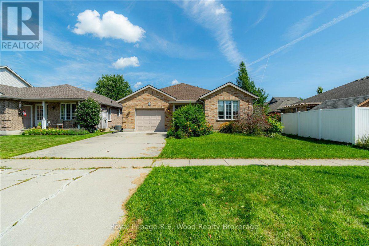 2 Oriole Crescent, Woodstock (Woodstock - North), Ontario  N4T 1T1 - Photo 4 - X13728190