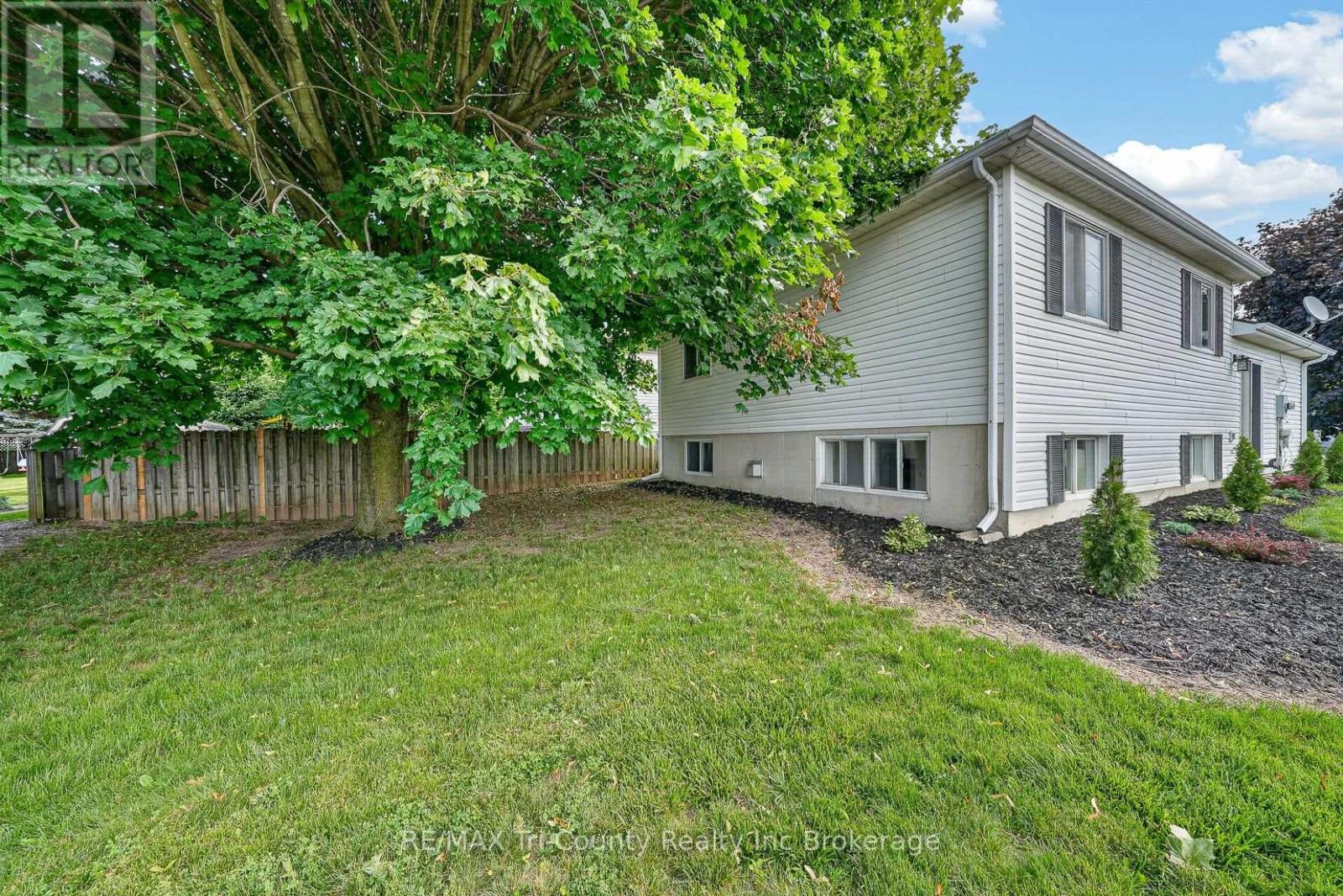67 Beckett Boulevard, Tillsonburg, Ontario  N4G 5N3 - Photo 36 - X13728414