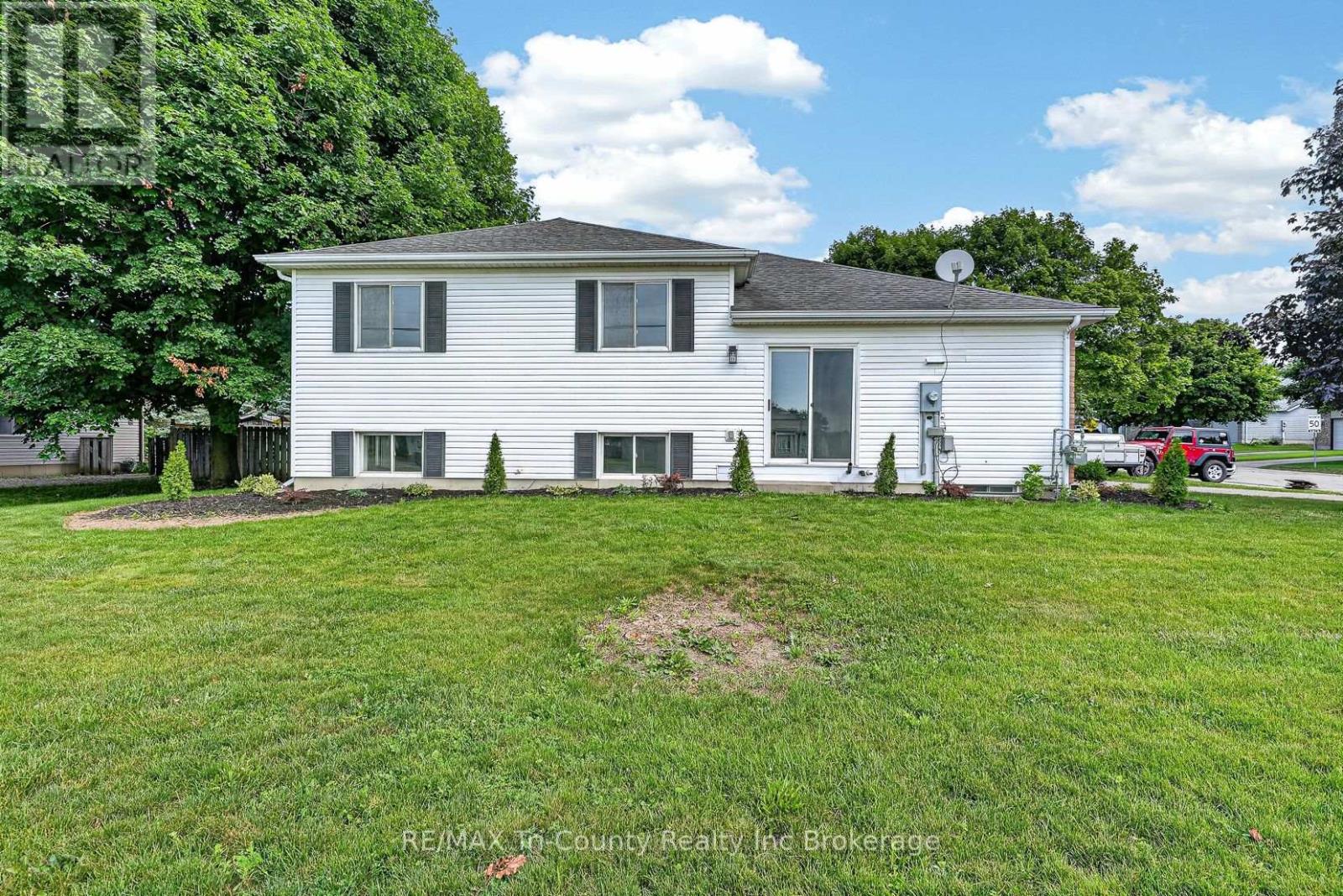 67 Beckett Boulevard, Tillsonburg, Ontario  N4G 5N3 - Photo 5 - X13728414