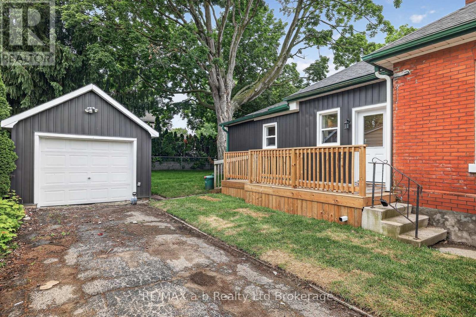 91 Winniett Street, Woodstock (Woodstock - North), Ontario  N4S 5Z6 - Photo 3 - X13730054