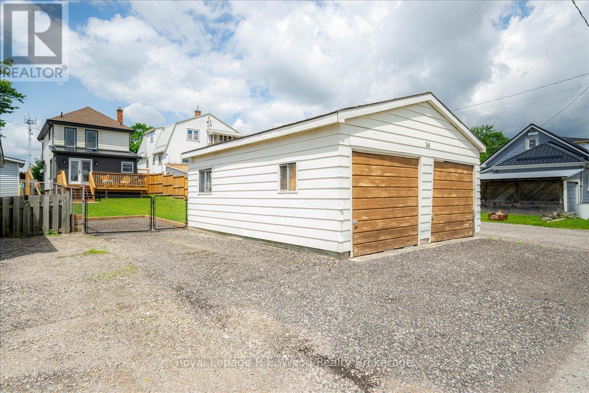34 King Street, Tillsonburg, Ontario  N4G 3E5 - Photo 3 - X13730178