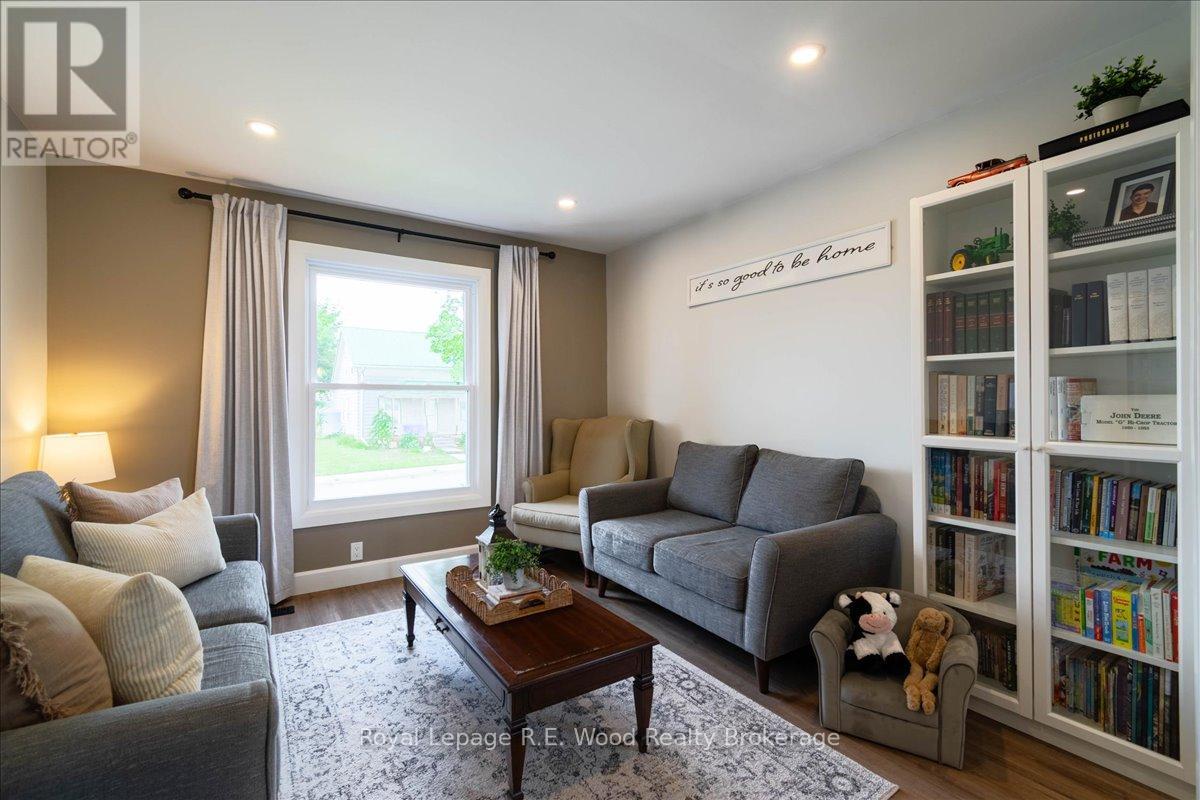 34 King Street, Tillsonburg, Ontario  N4G 3E5 - Photo 6 - X13730178