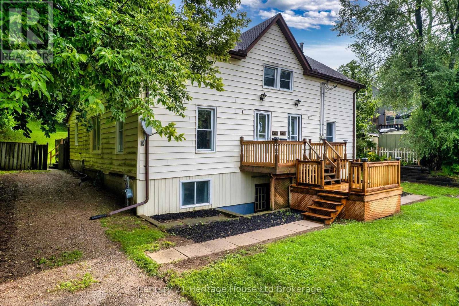 217-219 Merritt Street, Ingersoll (Ingersoll - South), Ontario  N5C 3A4 - Photo 2 - X13735052