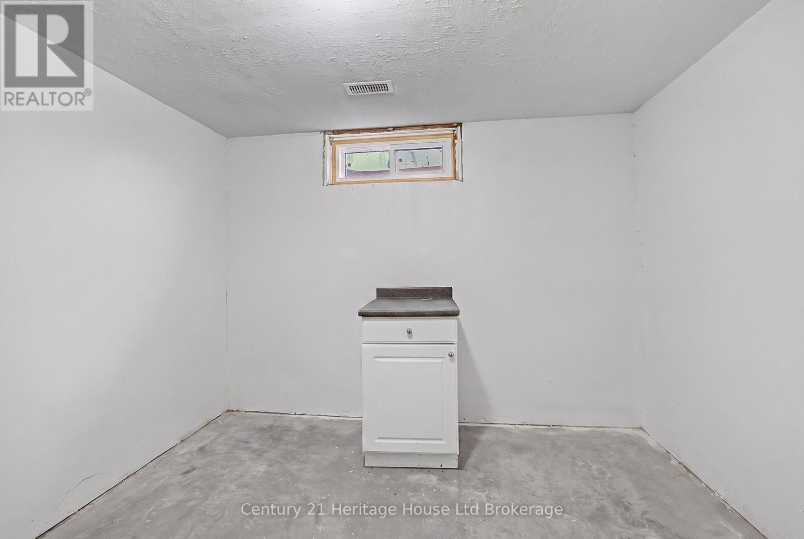 34 Centennial Avenue, Tillsonburg, Ontario  N4G 4R6 - Photo 19 - X13736084