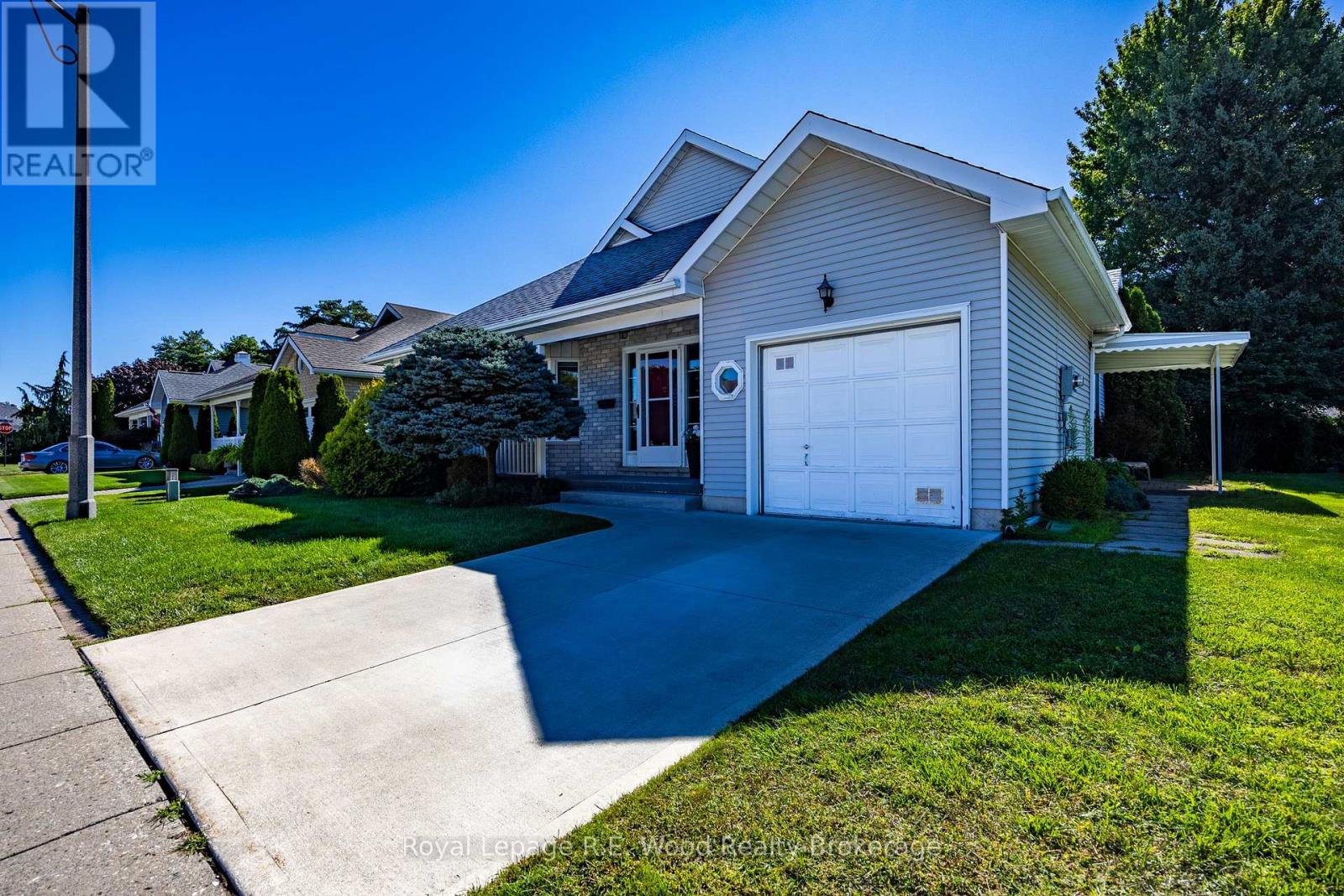 7 Seres Drive, Tillsonburg, Ontario  N4G 5E6 - Photo 2 - X13736718