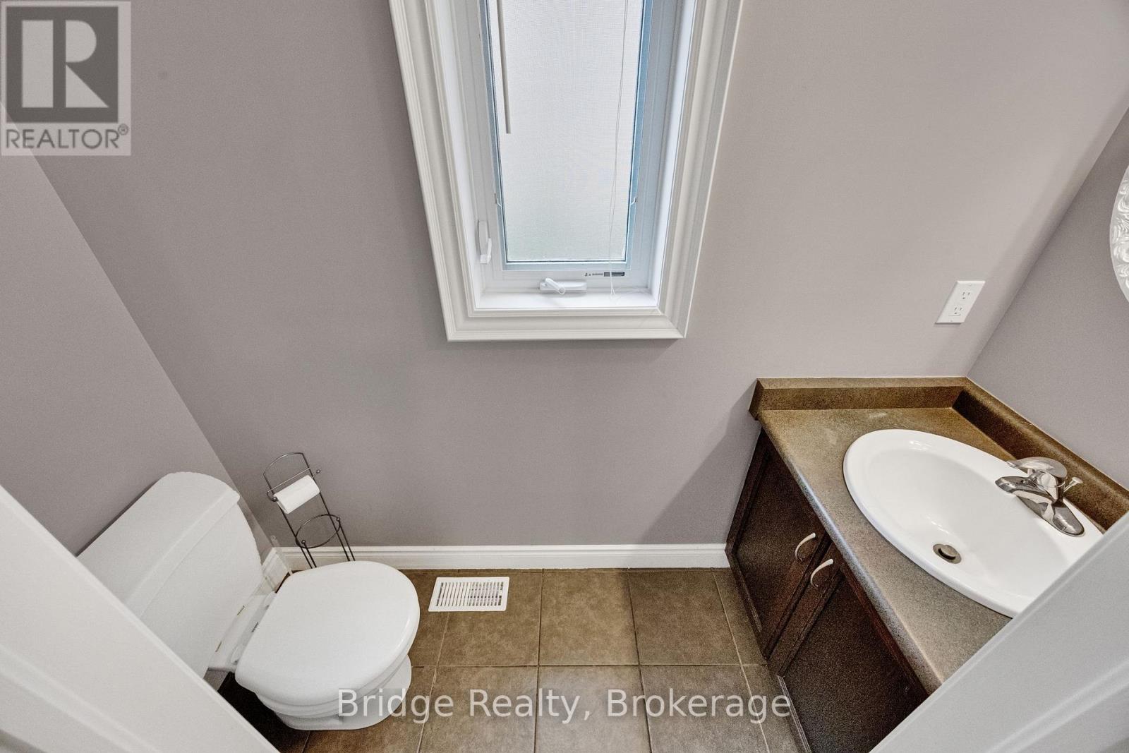 880 Frontenac Crescent, Woodstock (Woodstock - South), Ontario  N4V 0A8 - Photo 12 - X13741726
