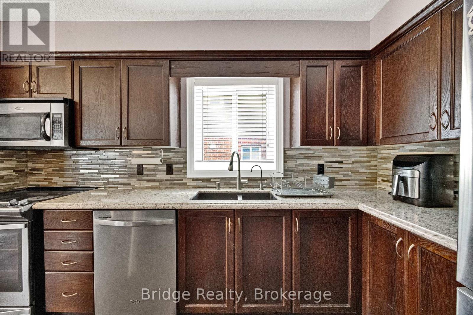 880 Frontenac Crescent, Woodstock (Woodstock - South), Ontario  N4V 0A8 - Photo 22 - X13741726