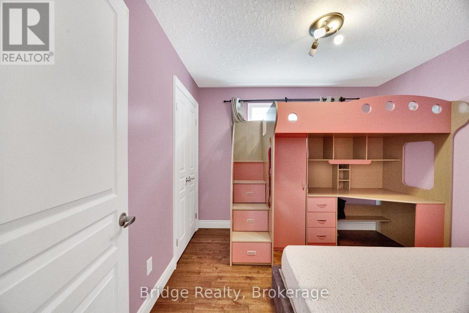 880 Frontenac Crescent, Woodstock (Woodstock - South), Ontario  N4V 0A8 - Photo 39 - X13741726