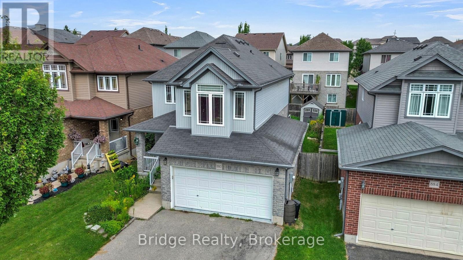 880 Frontenac Crescent, Woodstock (Woodstock - South), Ontario  N4V 0A8 - Photo 4 - X13741726