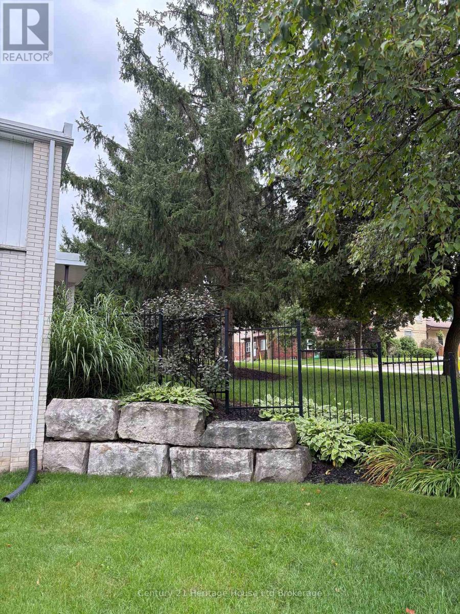 231 Wellington Street N, Woodstock (Woodstock - North), Ontario  N4S 6S1 - Photo 2 - X13742734