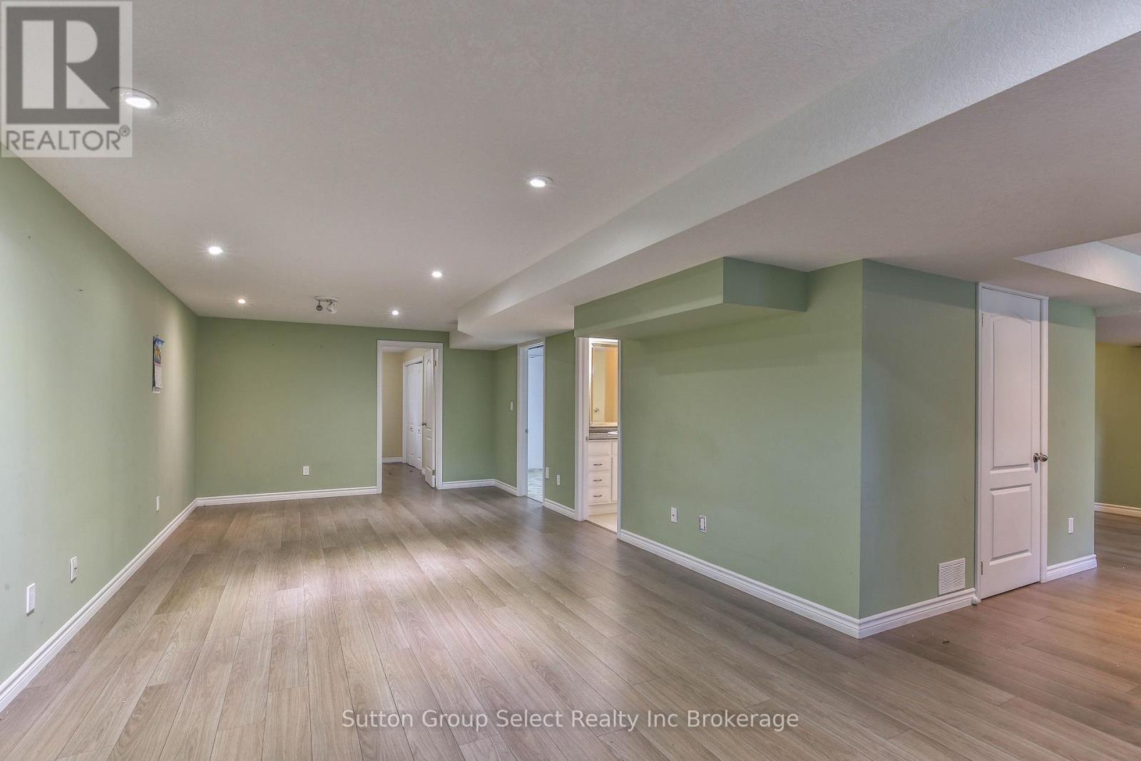 26 Westview Court, Woodstock (Woodstock - North), Ontario  N4T 0B8 - Photo 26 - X13743992