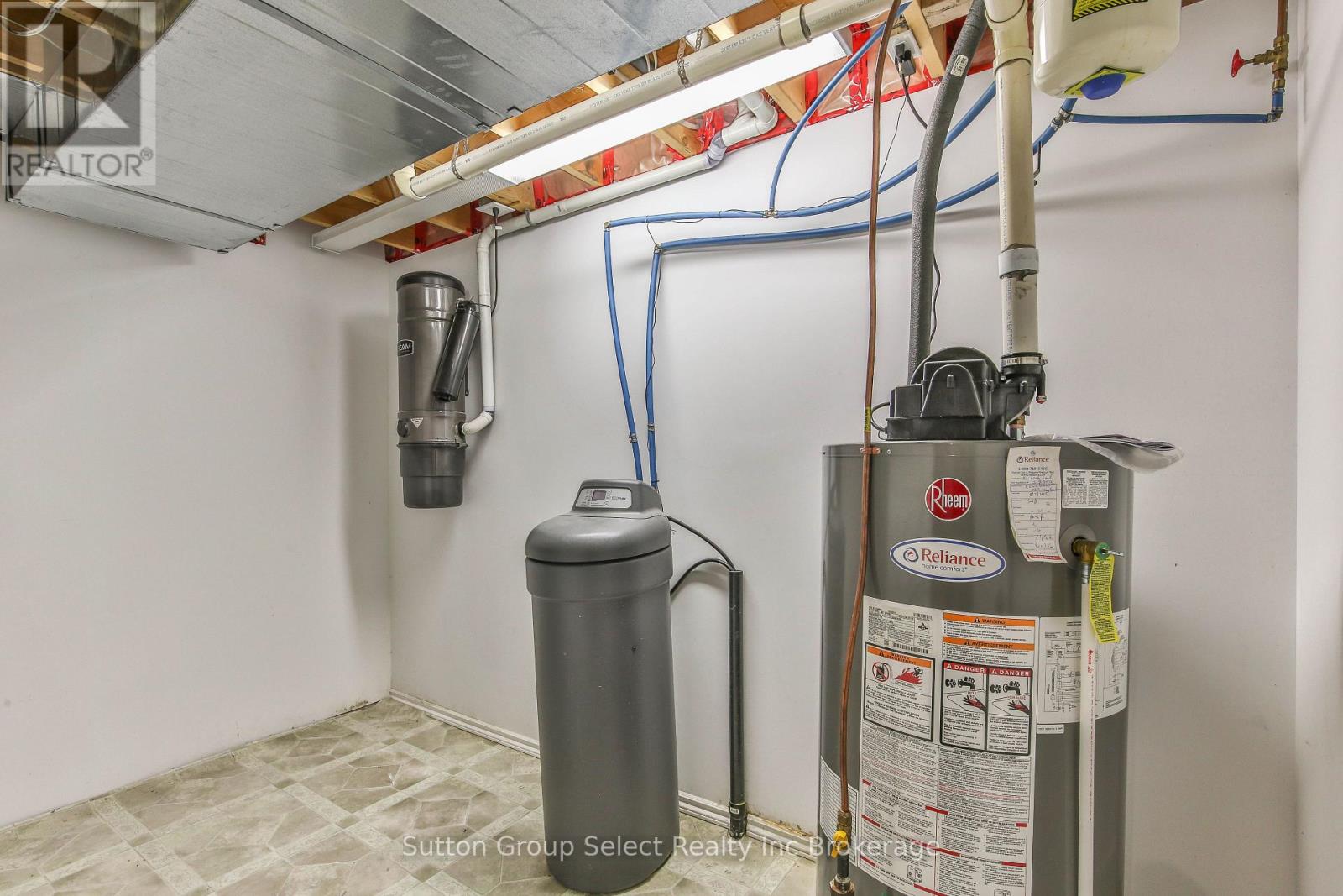 26 Westview Court, Woodstock (Woodstock - North), Ontario  N4T 0B8 - Photo 29 - X13743992