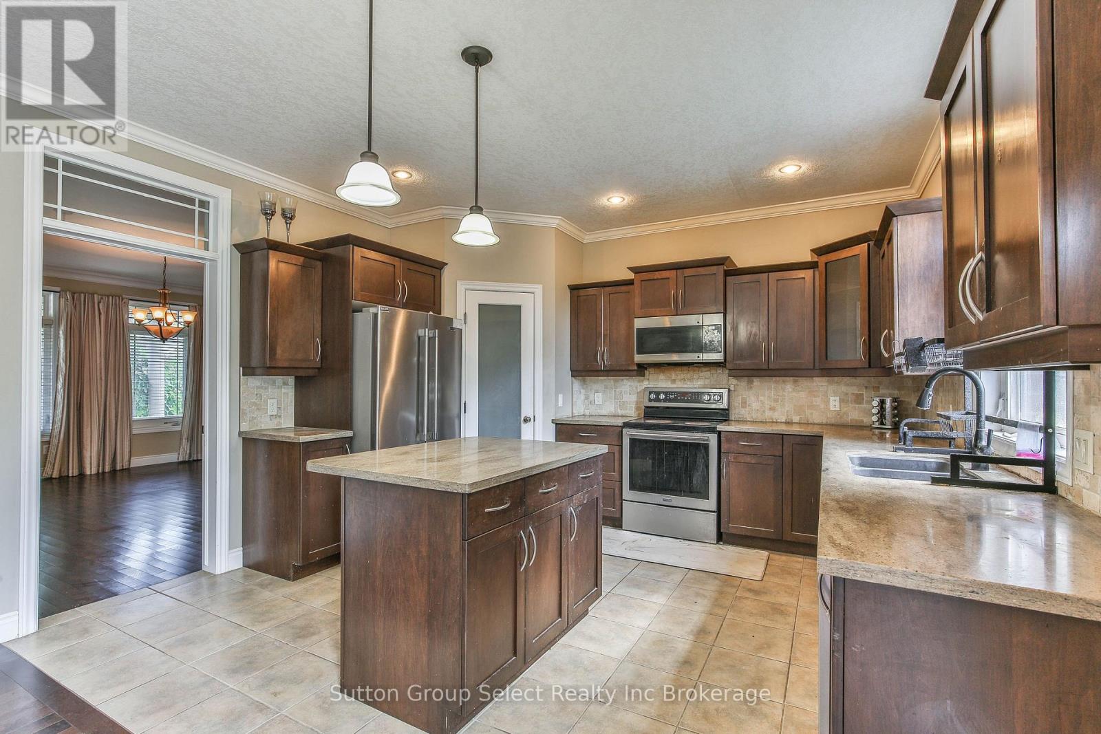 26 Westview Court, Woodstock (Woodstock - North), Ontario  N4T 0B8 - Photo 7 - X13743992