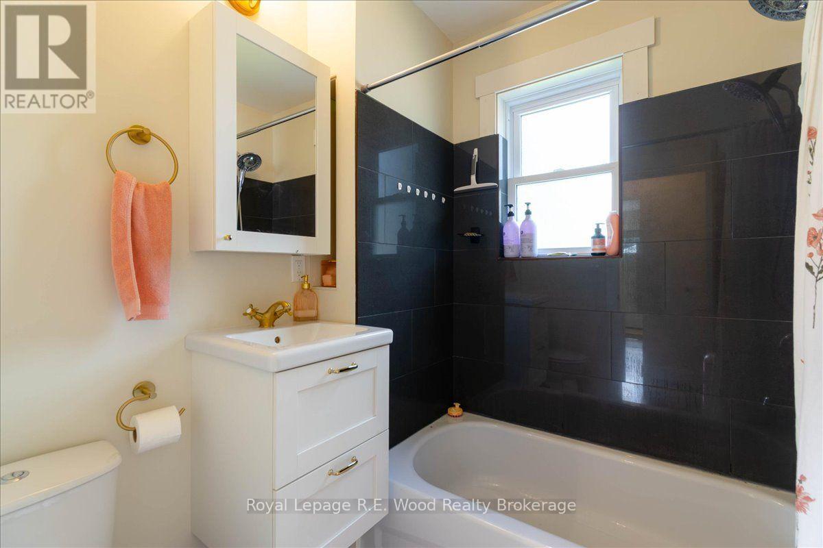 69 Ann Street, Norfolk (Delhi), Ontario  N4B 1H6 - Photo 18 - X13744120