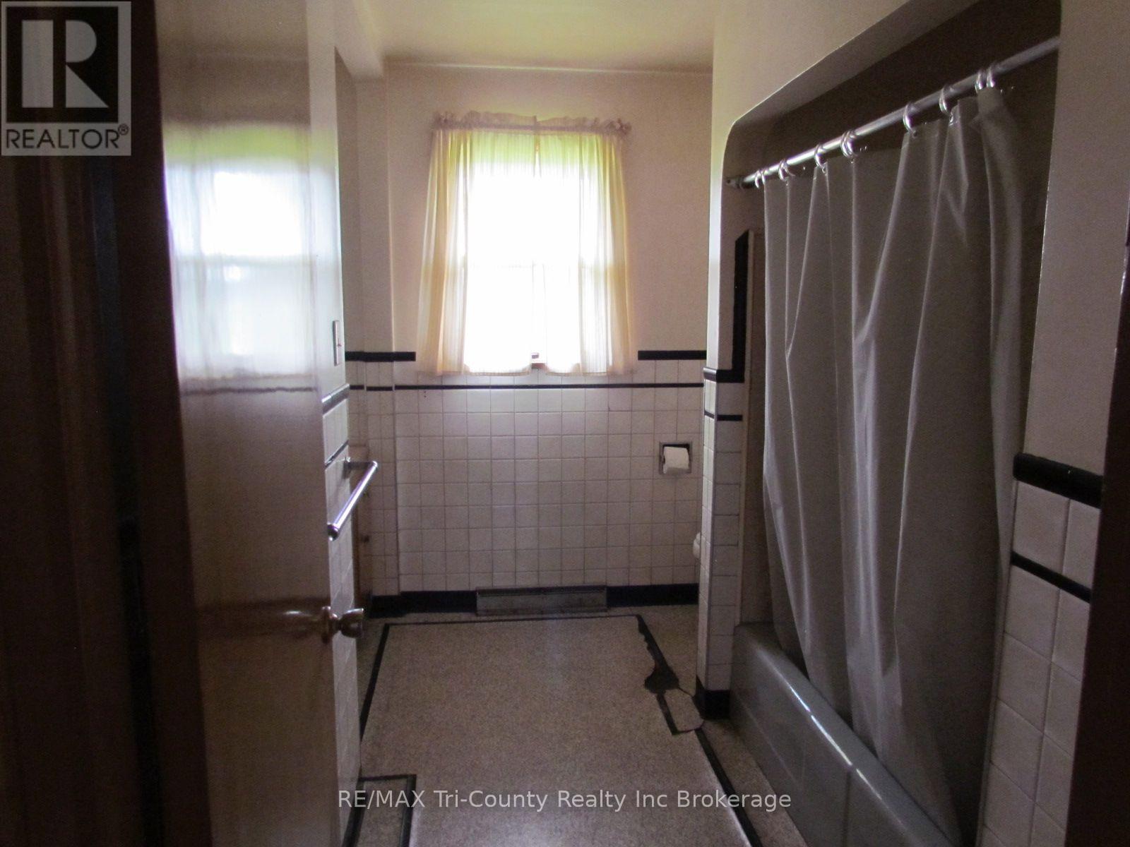 1246 3 Highway, Norfolk, Ontario  N4B 2W6 - Photo 10 - X13744786
