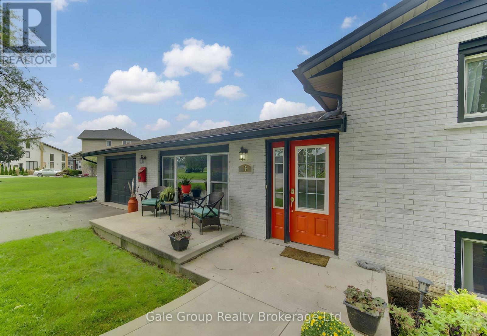 15 William Street, Tillsonburg, Ontario  N4G 1L6 - Photo 2 - X13745140