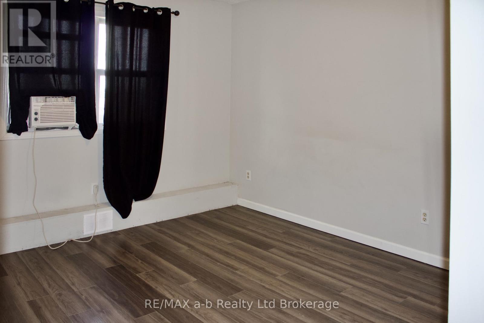46 - 56 Hiawatha Road, Woodstock (Woodstock - North), Ontario  N4T 1P2 - Photo 13 - X13750054