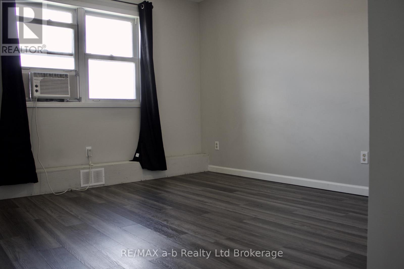 46 - 56 Hiawatha Road, Woodstock (Woodstock - North), Ontario  N4T 1P2 - Photo 19 - X13750054