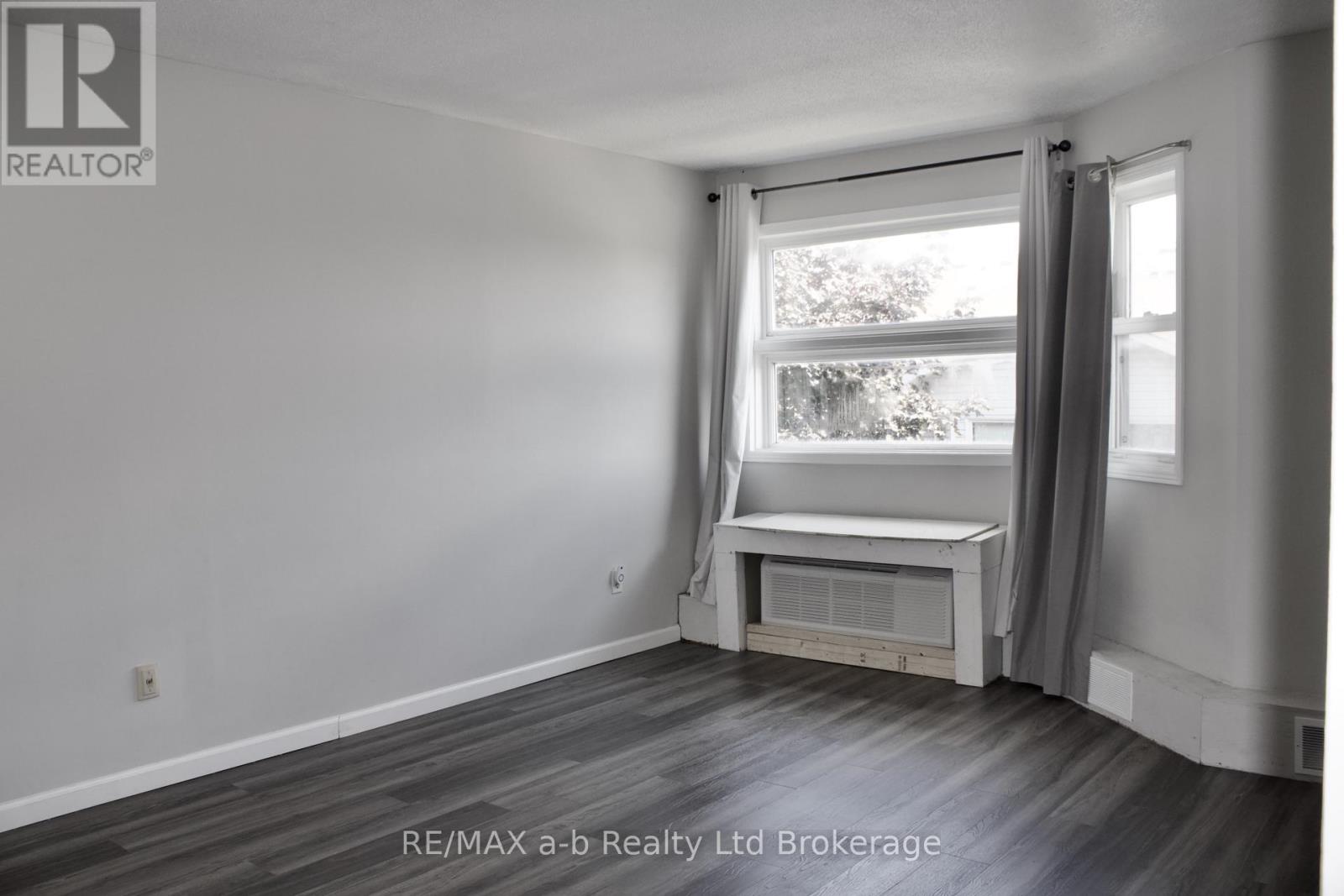 46 - 56 Hiawatha Road, Woodstock (Woodstock - North), Ontario  N4T 1P2 - Photo 7 - X13750054
