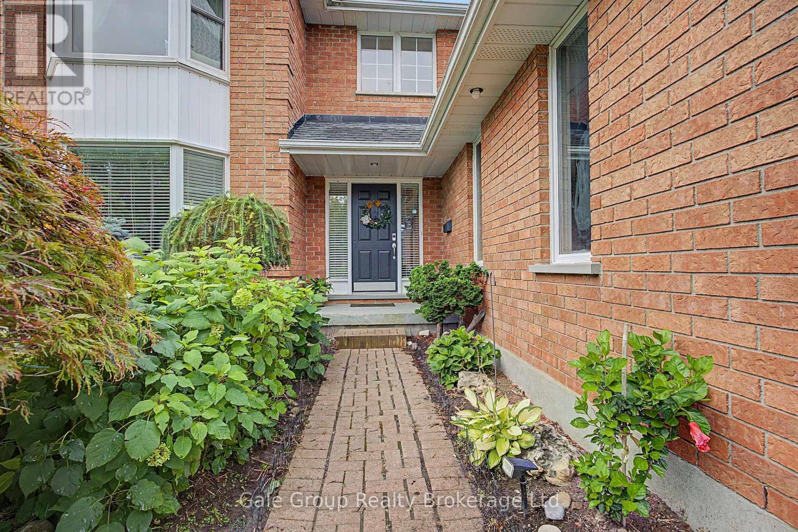 15 Ortona Street, Woodstock (Woodstock - North), Ontario  N4T 1M7 - Photo 4 - X13750506