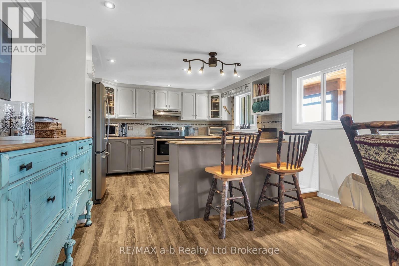 18 Queen Street E, South-West Oxford (Beachville), Ontario  N0J 1A0 - Photo 13 - X13751874