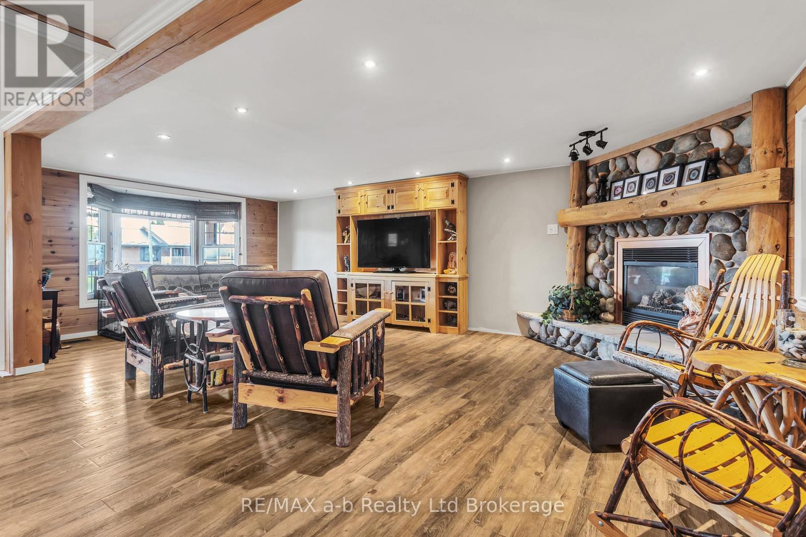 18 Queen Street E, South-West Oxford (Beachville), Ontario  N0J 1A0 - Photo 14 - X13751874