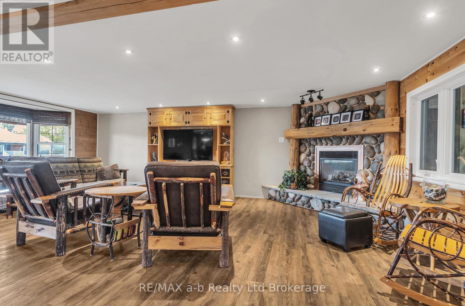 18 Queen Street E, South-West Oxford (Beachville), Ontario  N0J 1A0 - Photo 17 - X13751874